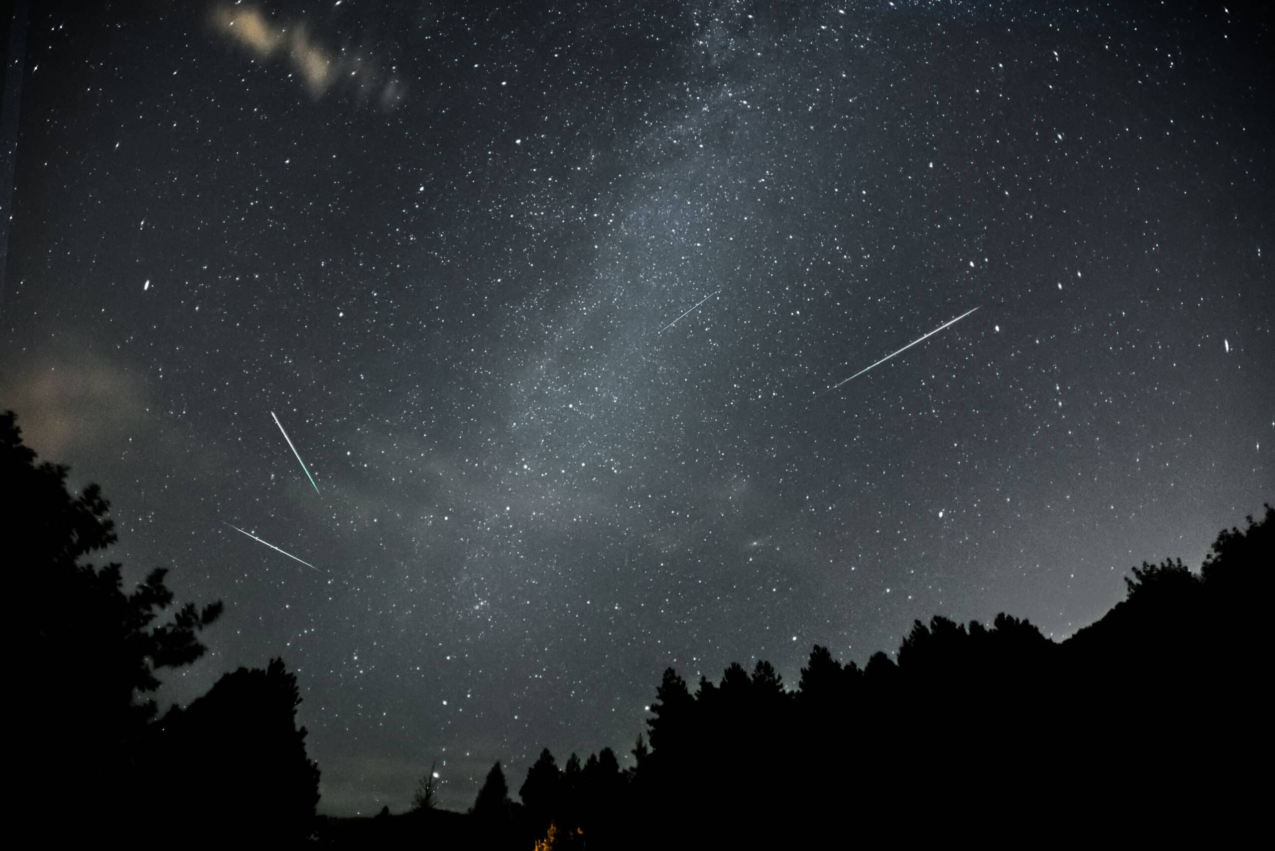 En este momento estás viendo FESTIVAL DE PERSEIDAS PLANETARIO DE ARAGÓN